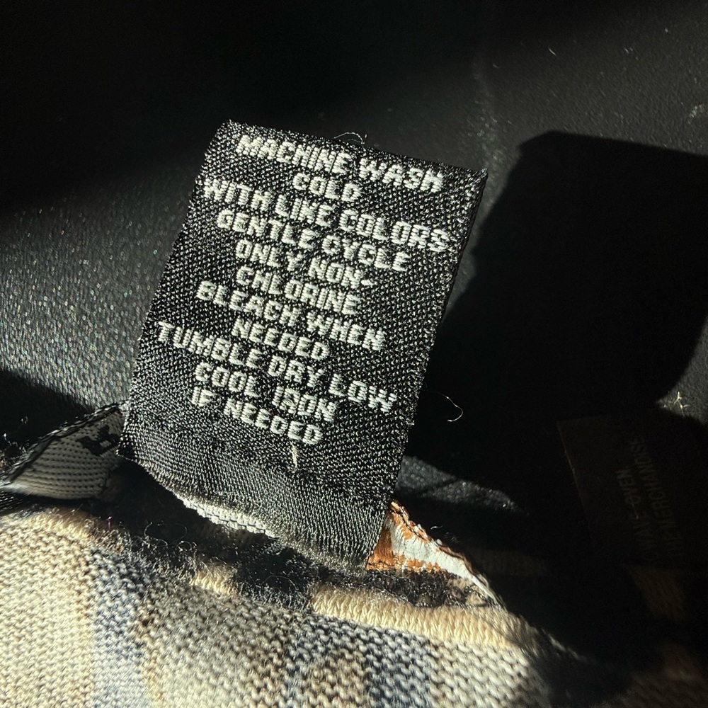 Robert Louis Leopard dress with long sleeves. Size large - Picture 6 of 6